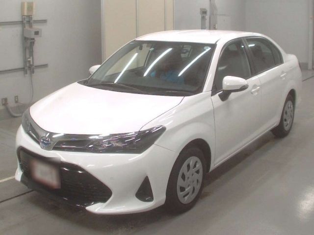 40118 Toyota Corolla axio NKE165 2022 г. (CAA Tokyo)